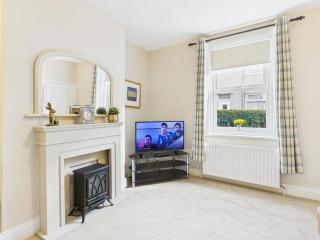 RestfullStays, 3 Bedroom House FREE PARKING - Whitley Bay - 7