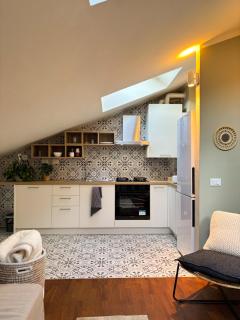 Maison Mezzanotte Mansarda Chic in Centro con Parcheggio Privato - Rávena - 1