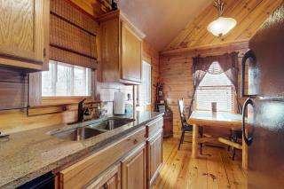 Pine Tree Lodge - Sautee Nacoochee - 3