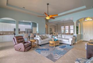 Beautifully Furnished Single Family Pool Home with Lake View in Gateway - Gateway - 1