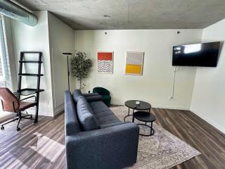 4 Brand new combined apartments with city views - Cleveland - 1