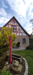 Idyllisches Fachwerkhäusle mit Terrasse am Tor zum Schwarzwald - 1