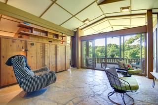 Tranquil Mid-Century Modern Cottage with Forest View - 5