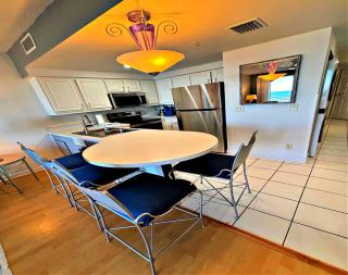 Vacation in Comfort and luxury - 1 BR Direct Oceanfront - Wyndham Ocean Walk Resort 1007 - Daytona Beach - 5