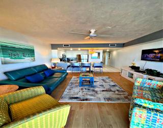 Vacation in Comfort and luxury - 1 BR Direct Oceanfront - Wyndham Ocean Walk Resort 1007 - Daytona Beach - 0