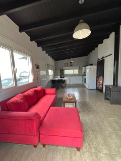 Casa con pileta cerca del aeropuerto - Bahía Blanca - 0