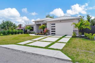 Pool and Spa Home - Close to Bonita Beach - Bonita Springs - 9