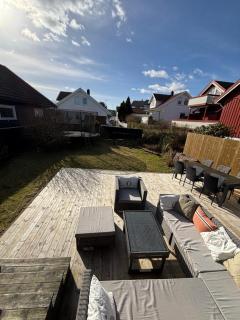 Romslig familiehus på Sørlandskysten - Kristiansand - 0