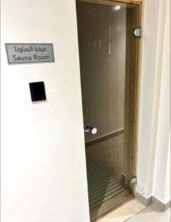 Vibrant studio - 15m to marina - 8