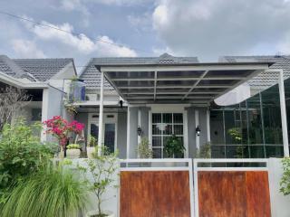 Garden Full House - Madiun - 2
