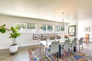 Luxe Mid-Century Austin Home with Canyon Views - Austin - 4