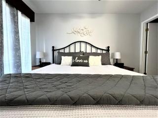 The Cove 8-3 By SDC, Big Deck, Pool, Hot Tub, Lake View, No Stairs - 6