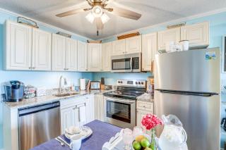 Scenic Oceanfront Condo in Myrtle Beach! - Myrtle Beach - 3