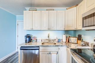 Scenic Oceanfront Condo in Myrtle Beach! - 1