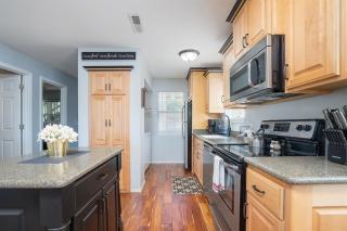 The Cove 9-3 By SDC, Big Deck, Pool, Hot Tub, Lake View, No Stairs - Branson - 4