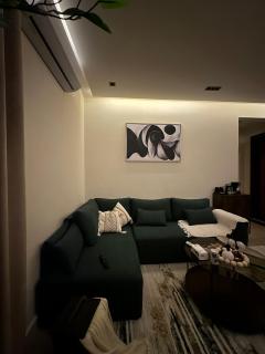 Room & Lounge with ergonomic exterior patio - Riade - 3