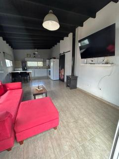 Casa con pileta cerca del aeropuerto - Bahía Blanca - 3