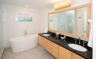 South Bay Beach Club #34 - 3-Bedroom 2-Bathroom Unit - 6