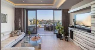 Jacuzzi Luxury Seafront Sliema - Sliema - 5