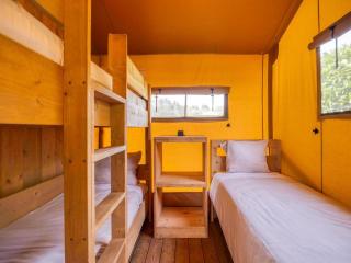 Spacious modern tent for 7 guests - Signy-lʼAbbaye - 1