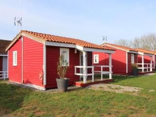 Wooden chalet in Signy-lAbbaye - Signy-lʼAbbaye - 4