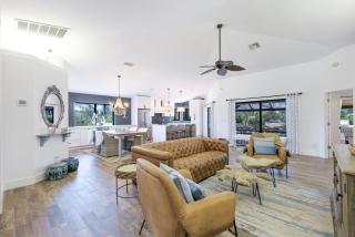 Resort Like Amenities Close to Beach - Bonita Springs - 1