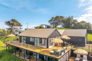 Woodside Bay Estate - - 4