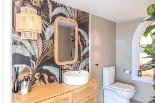 Woodside Bay Estate - - 3