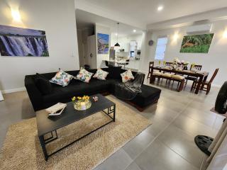 Entire Villa with Pool Vic Falls - 0