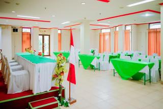 RedDoorz Plus at Hotel Bukik Gadang Sijunjung - Muara - 5
