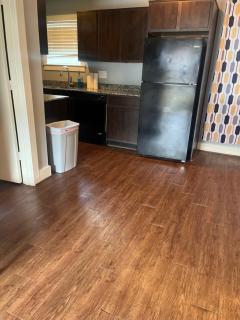 Chic & Cozy 1-bedroom Apartment with Free Parking - 4