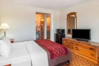 Quality Inn - Grants Pass - 1