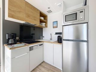 Mobil-home confort, 2 chambres, piscine chauffée, 200m plage, centre-ville, parking, WiFi, ménage inclus - FR-1-361A-28 - Jullouville-les-Pins - 3