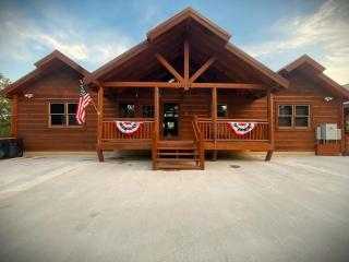 On Mountain Time - Sevierville - 9