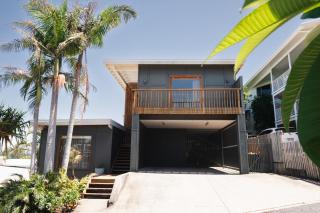 BAY PROPERTIES . The Big Chill - Yamba - 9