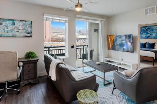Convention Ctr Lux 2BR Pool,Htub,Gym,Theatre,Pkg - Salt Lake City - 5