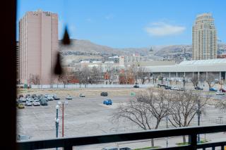 Convention Ctr Lux 2BR Pool,Htub,Gym,Theatre,Pkg - Salt Lake City - 3