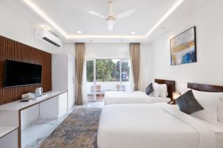 White Wharf Beach Resort Morjim Goa - Morjim - 4