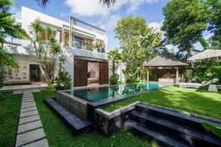 Tropical Villa Batik - Large Garden & Pool, Concierge! 3mins to Beach, Clubs, Cafes - 8