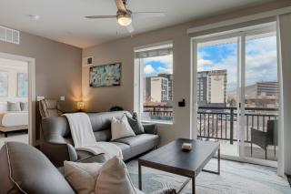 Convention Ctr Lux 2BR Pool,Htub,Gym,Theatre,Pkg - Salt Lake City - 0