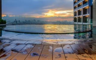 New York- Inspired Condo in Makati - Manila - 9