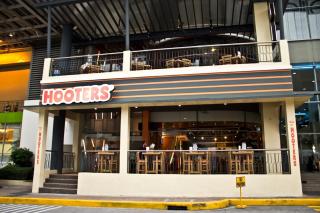 New York- Inspired Condo in Makati - 8