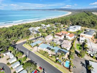 Beachfront Apartments - 7