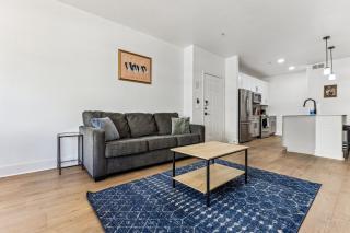 CozySuites Glendale - Westgate with pool 02 - Glendale - 7