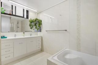 Tasman 4 - Port Macquarie - 1