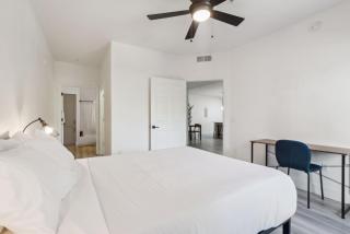 CozySuites Glendale - Westgate with pool 07 - Glendale - 9