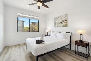 CozySuites Glendale - Westgate with pool 08 - Glendale - 9