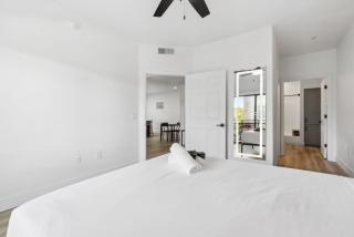 CozySuites Glendale - Westgate with pool 08 - 7