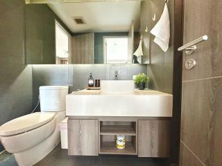 Bright & Spacious 1 BR - ASOKE - Bangkok - 2