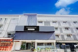 Super Townhouse Khar The Unicontinental - Mumbai - 0